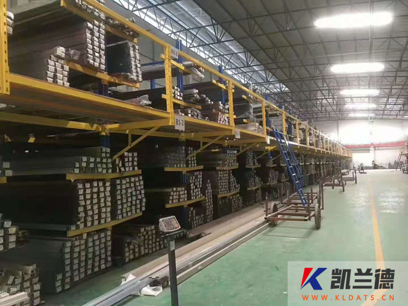 凯兰德仓库货架厂|重型仓储货架安装前要清点货物零件的数量www.kldats.cn 